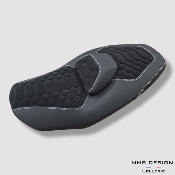 Selle Yamaha T-MAX 560 Modèle Chic Nid d'abeille 1