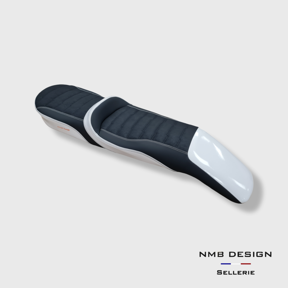 Housse de selle et mousse confort BMW CE-04 Entrelacé 3